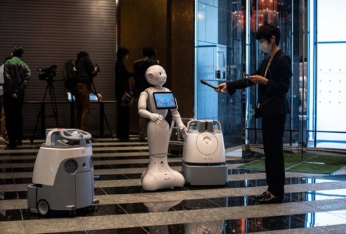 AI Robot Helps With Customer Management